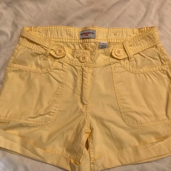 Junior teen size 7. Yellow shorts. - Picture 1 of 3